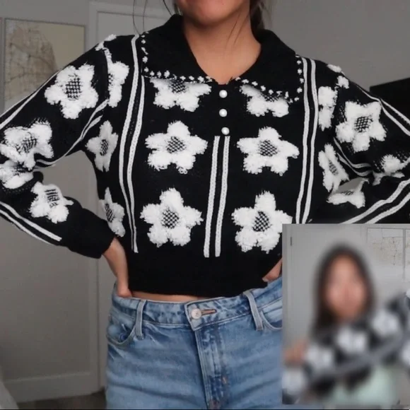 Cute sweater! - Picture 3 of 12